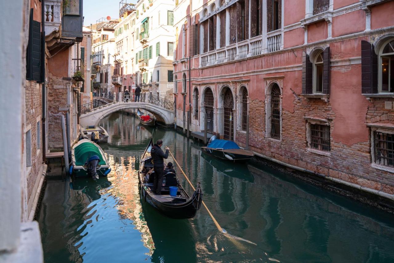 Ferienwohnung Ve.N.I.Ce Cera San Moise Venedig Exterior foto