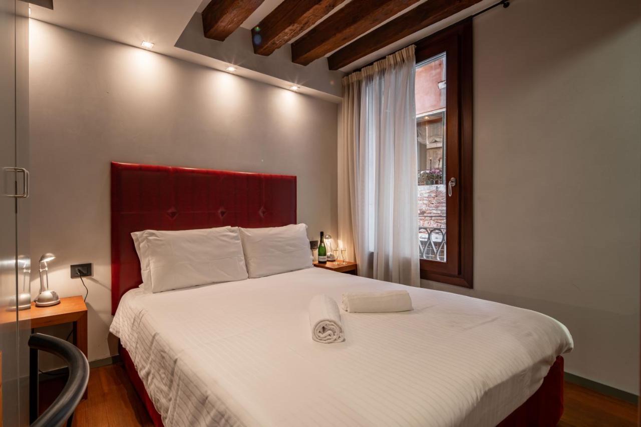 Ferienwohnung Ve.N.I.Ce Cera San Moise Venedig Exterior foto